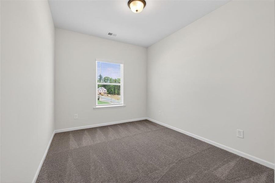 Spacious, unfurnished interior of a new home in Allen Manor, Hoschton (Image 14).