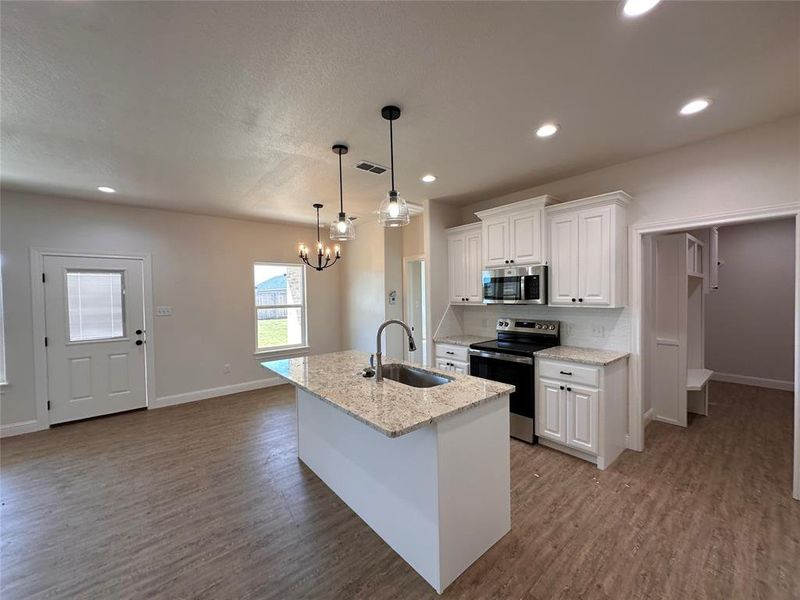 Furnished interior view inside a new home in , Abilene (Image 4).