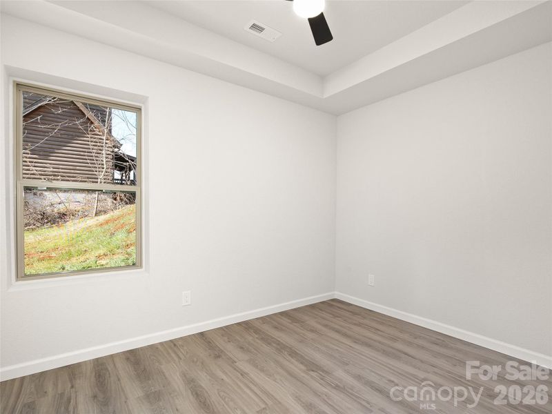 Spacious, unfurnished interior of a new home in , Waynesville (Image 28).