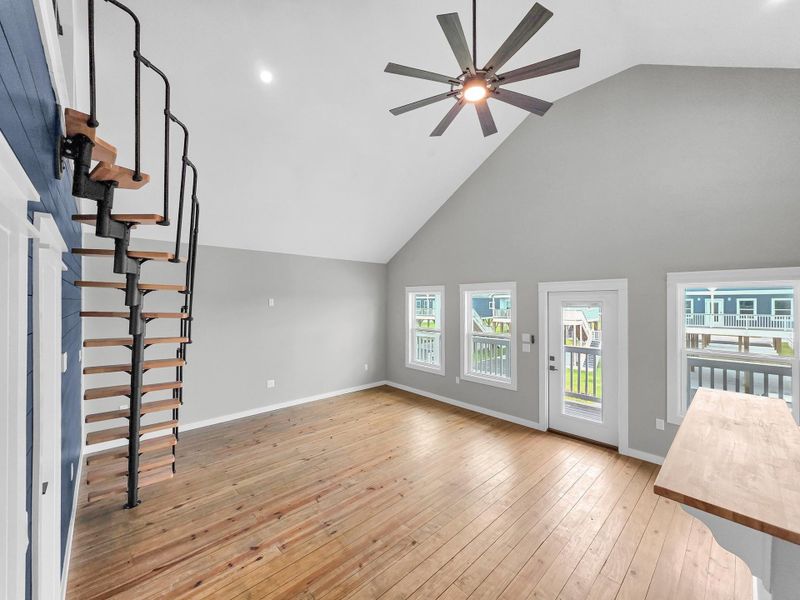 Spacious, unfurnished interior of a new home in , Crystal Beach (Image 32).