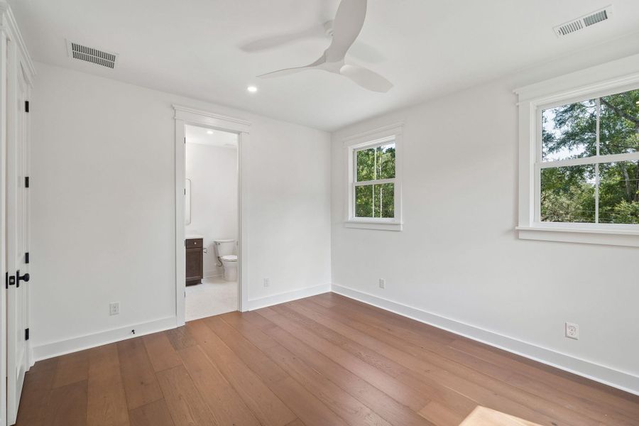 Spacious, unfurnished interior of a new home in , Mount Pleasant (Image 94).