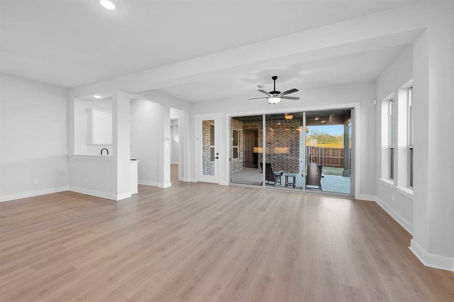 Spacious, unfurnished interior of a new home in Elements at Viridian - Traditional Series, Arlington (Image 36).