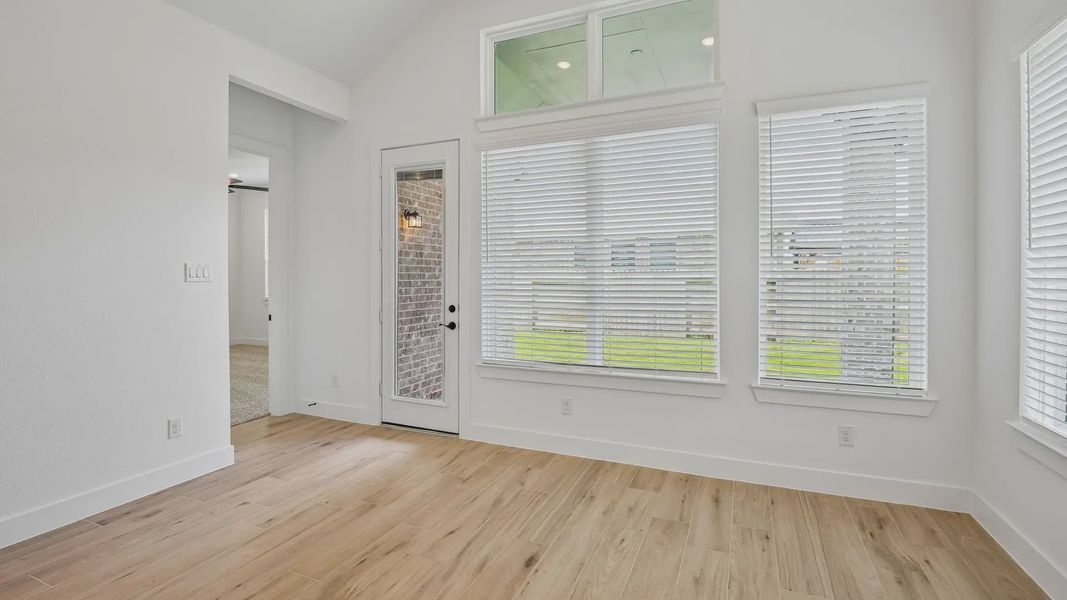 Spacious, unfurnished interior of a new home in Artavia, Conroe (Image 30).