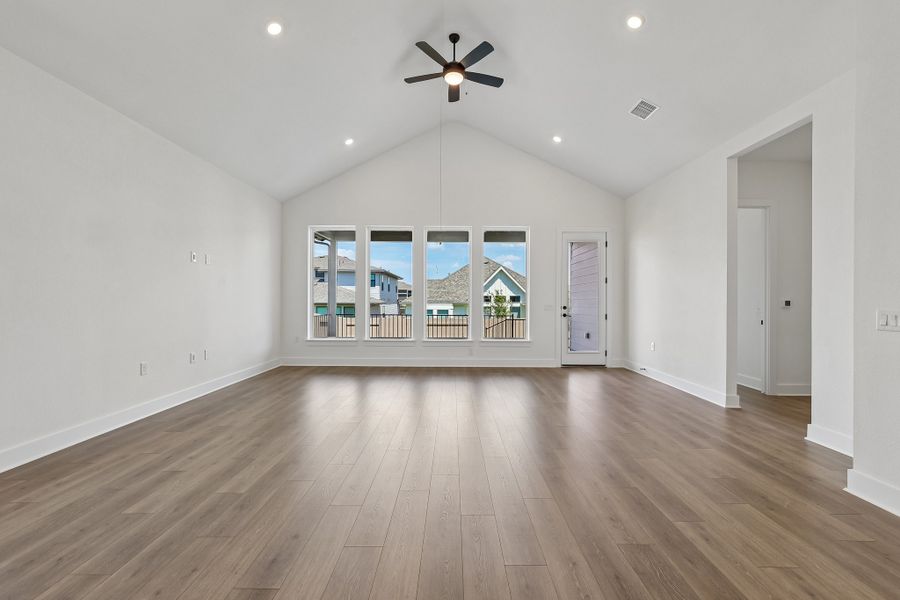Spacious, unfurnished interior of a new home in Easton Park, Austin (Image 21). Spacious, unfurnished interior of a new home in Easton Park, Austin (Image 21).