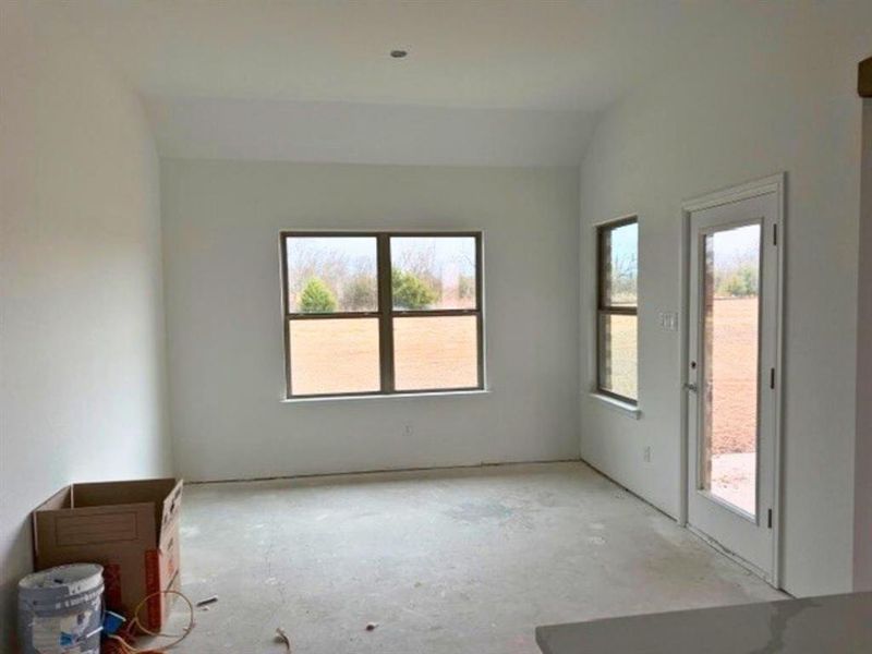 Dining Area Dining Area