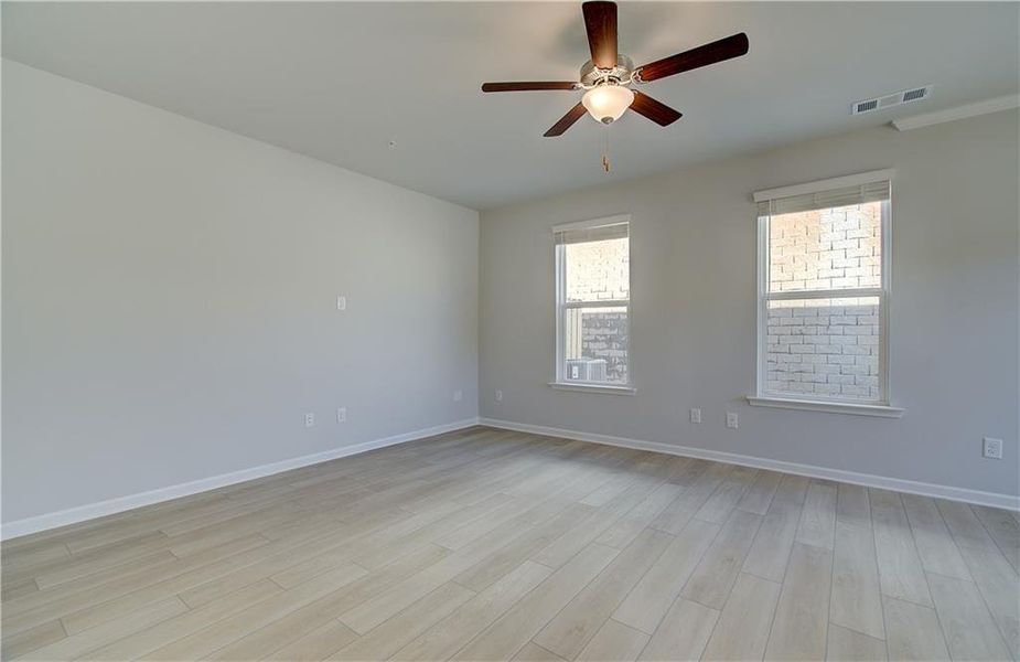 Spacious, unfurnished interior of a new home in Auburn Ridge, Riverdale (Image 25).