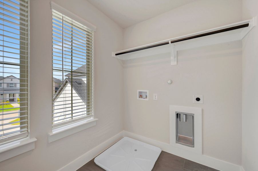 Spacious, unfurnished interior of a new home in Union Park, Little Elm (Image 24). Spacious, unfurnished interior of a new home in Union Park, Little Elm (Image 24).