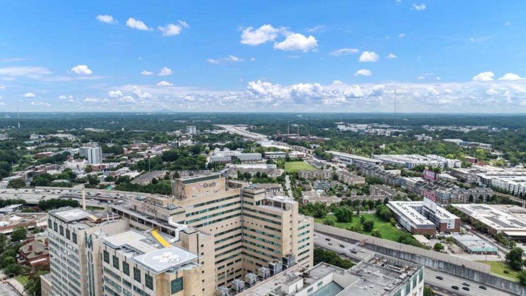 Condo located in Atlanta, GA showcasing its design and architecture (Image 19). Condo located in Atlanta, GA showcasing its design and architecture (Image 19).
