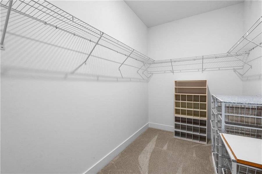 Spacious, unfurnished interior of a new home in Candleberry Place, Sharpsburg (Image 20).
