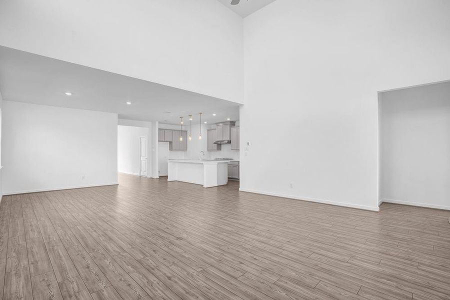 9622 Starry Eyes Lane ~ Ready Now