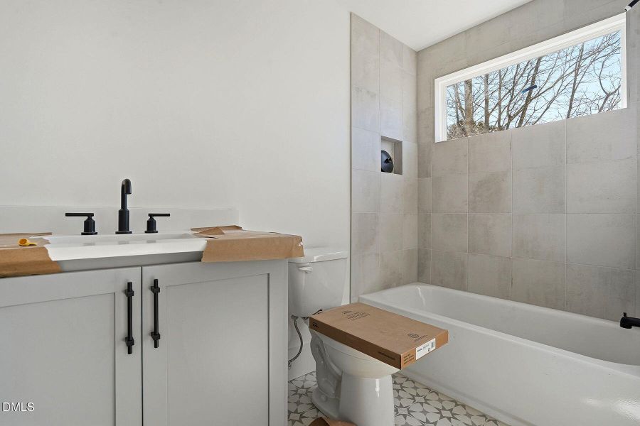 21-web-or-mls-108A N Mason St-104 21-web-or-mls-108A N Mason St-104