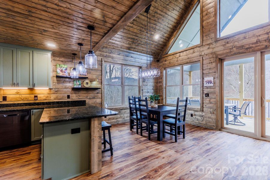 Community amenities in , Maggie Valley (Image 24).