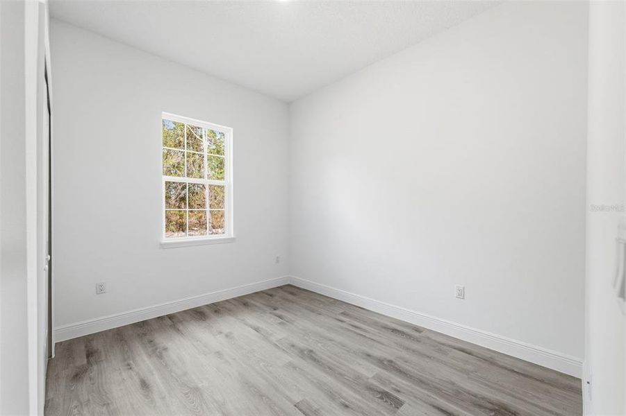 Spacious, unfurnished interior of a new home in , Ocala (Image 25).