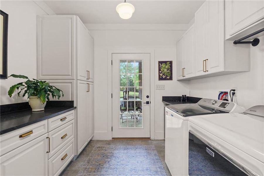 Furnished interior view inside a new home in , Monroe (Image 33).