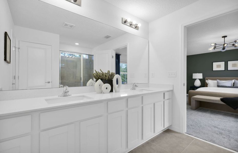 Thompson | Owner's Bathroom