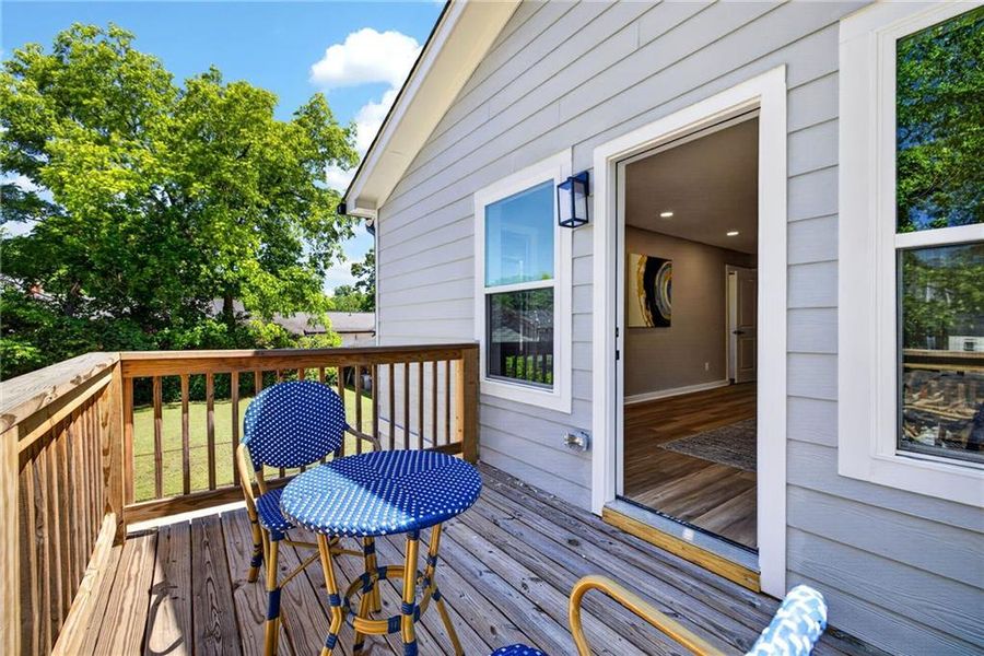 Exterior details and patio area of a home in , Hapeville (Image 4).
