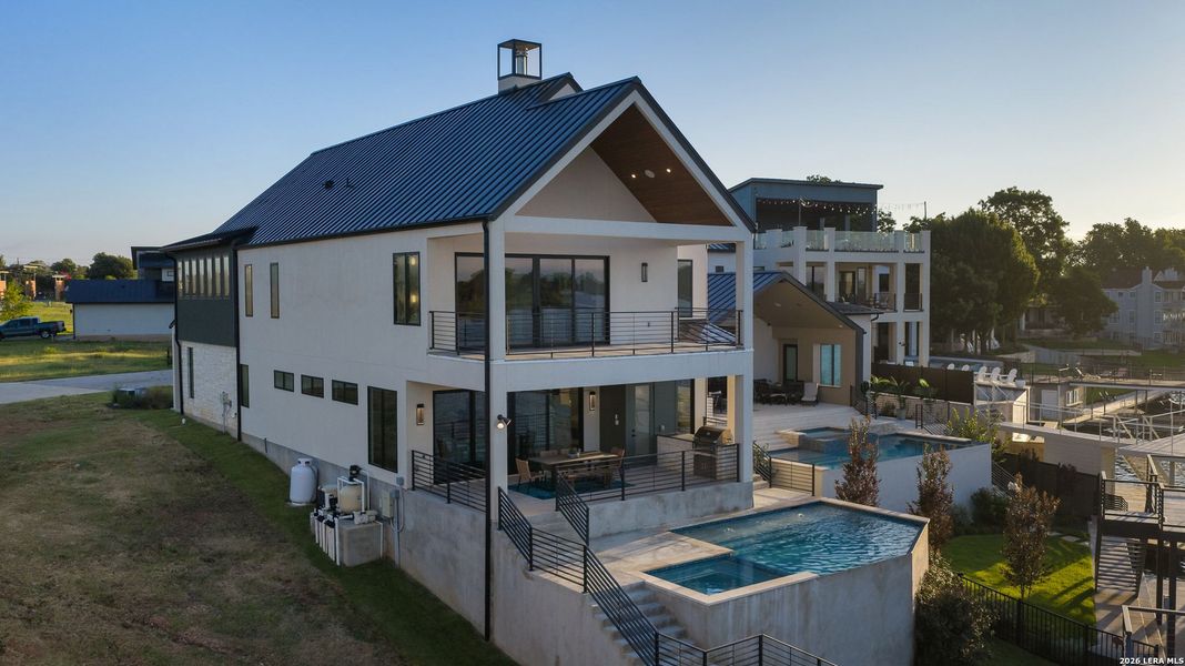 Exterior details and patio area of a home in , Kingsland (Image 22).