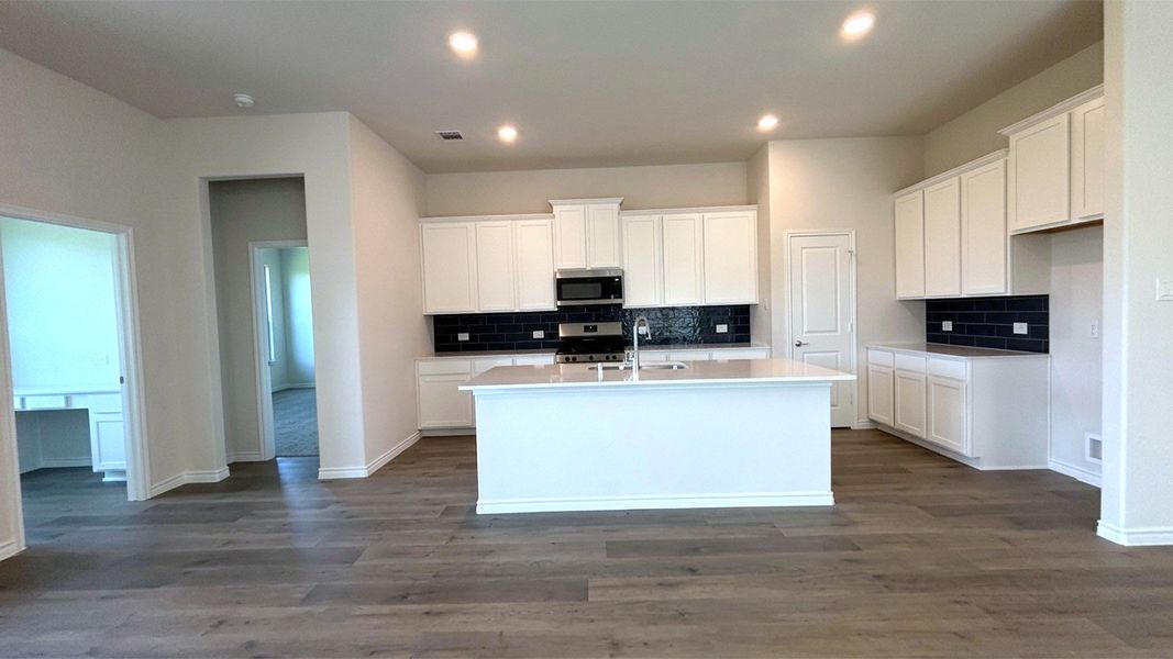 Furnished interior view inside a new home in Lakewood Trails, Forney (Image 5). Furnished interior view inside a new home in Lakewood Trails, Forney (Image 5).