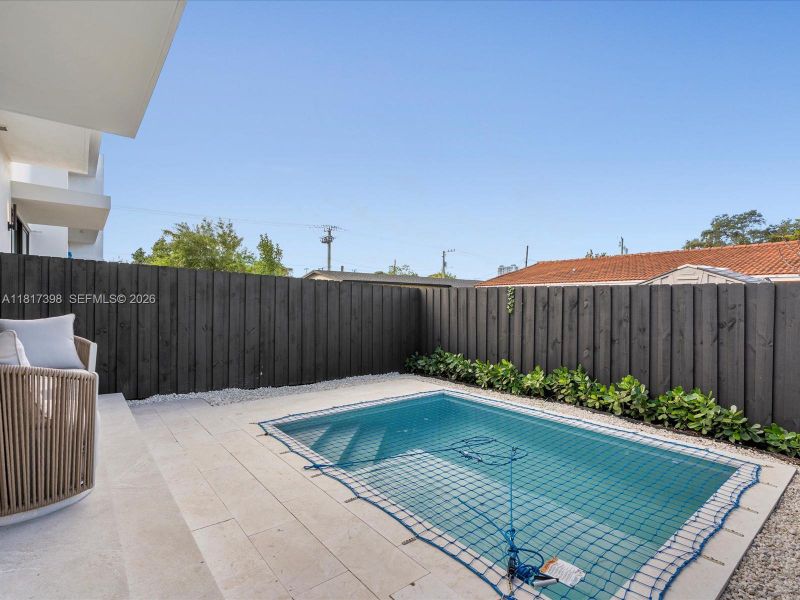 Exterior details and patio area of a home in , Miami (Image 31).