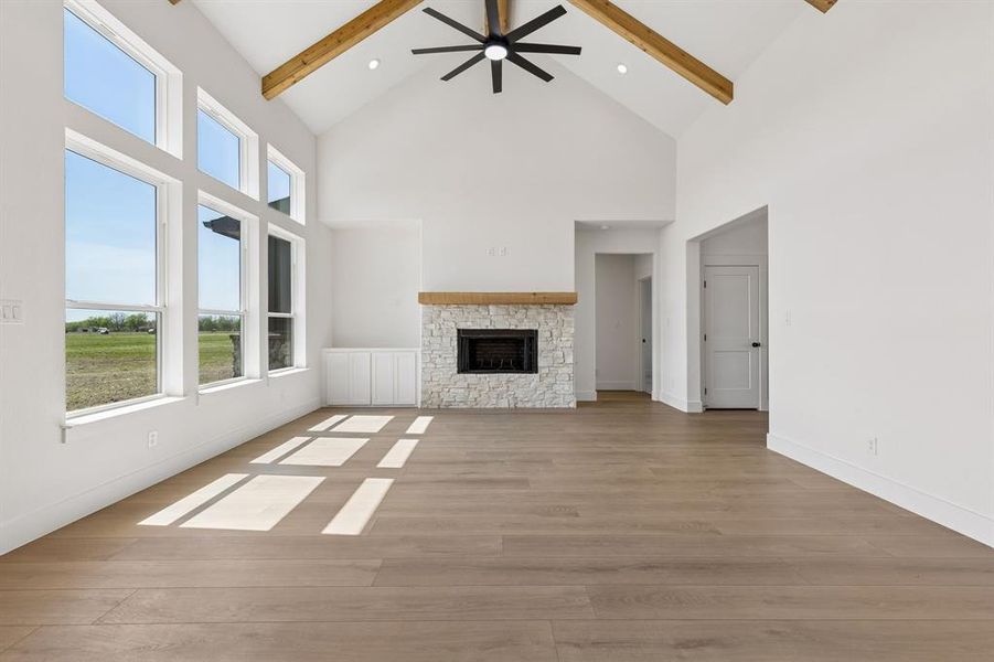 Spacious, unfurnished interior of a new home in , Ponder (Image 19).
