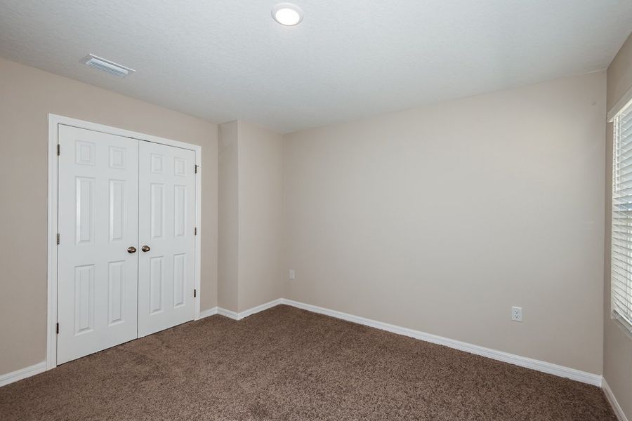Spacious, unfurnished interior of a new home in Crosswinds, Haines City (Image 19).