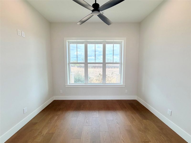 Spacious, unfurnished interior of a new home in , Washington (Image 19).