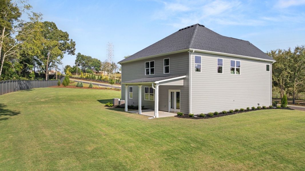 Image 79 representing the Halton by D.R. Horton in Jackson Landing, Jefferson, GA.