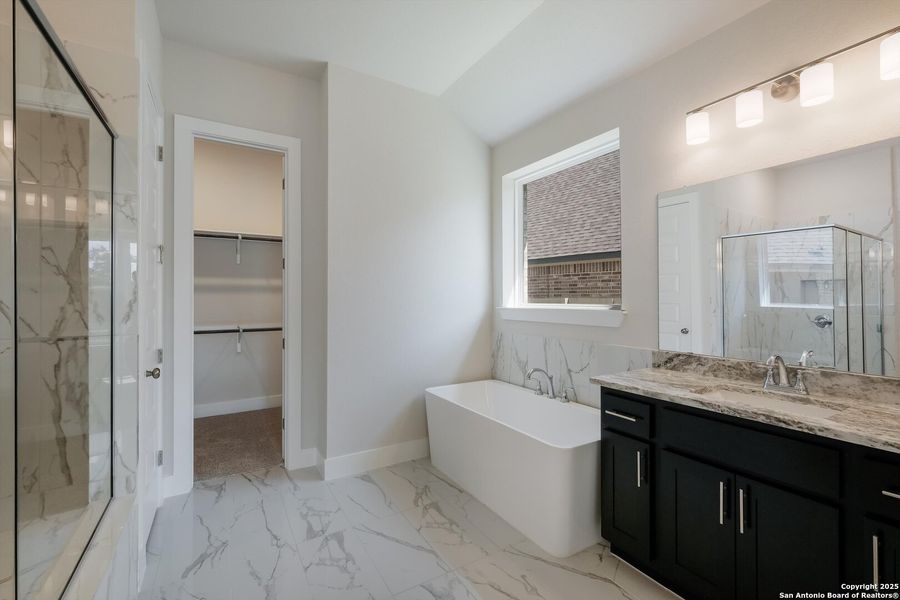 Furnished interior view inside a new home in The Grove at Vintage Oaks, New Braunfels (Image 6). Furnished interior view inside a new home in The Grove at Vintage Oaks, New Braunfels (Image 6).