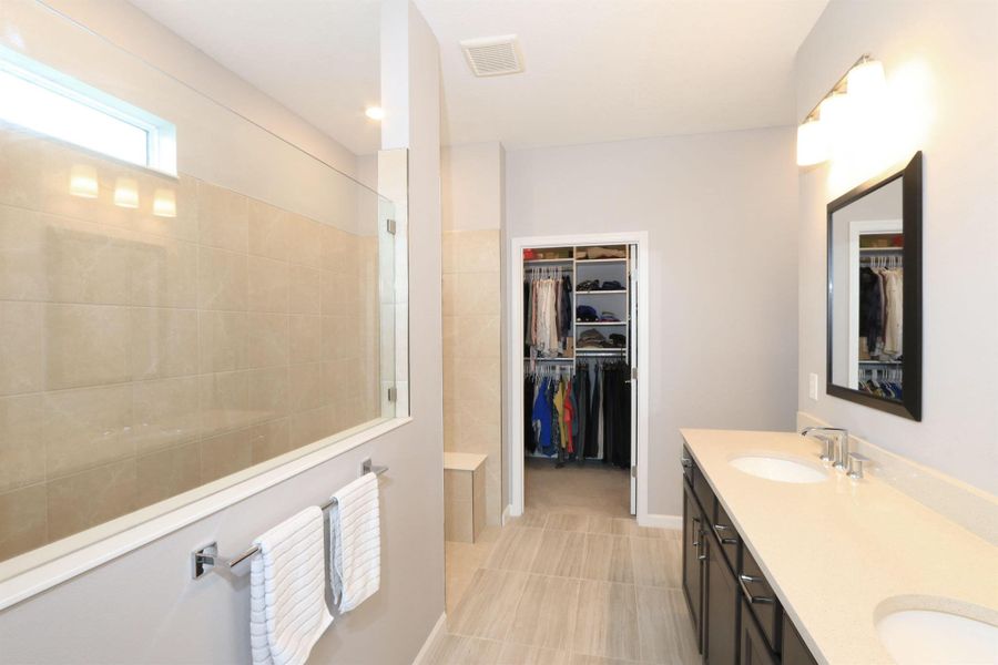 Furnished interior view inside a new home in , Port St. Lucie (Image 15).