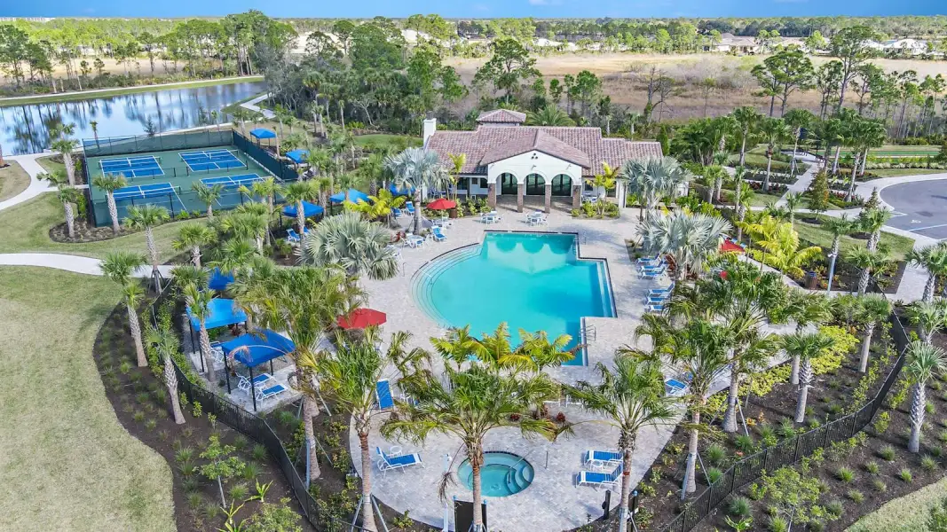 Community amenities in Vicenza Real Estate and Homes for Sale in North Venice, FL - Neal Communities, Nokomis (Image 29).