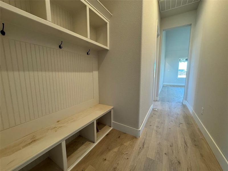 Image 18 of a home in Coyote Crossing.