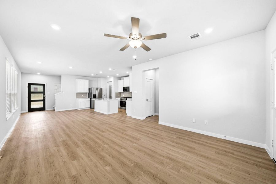 Spacious, unfurnished interior of a new home in Audubon, Magnolia (Image 15). Spacious, unfurnished interior of a new home in Audubon, Magnolia (Image 15).