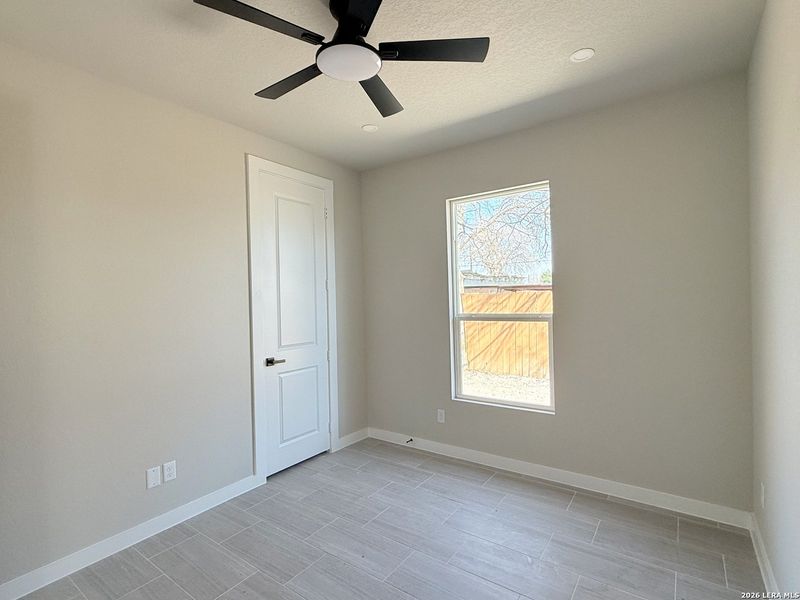 Spacious, unfurnished interior of a new home in , San Antonio (Image 21).