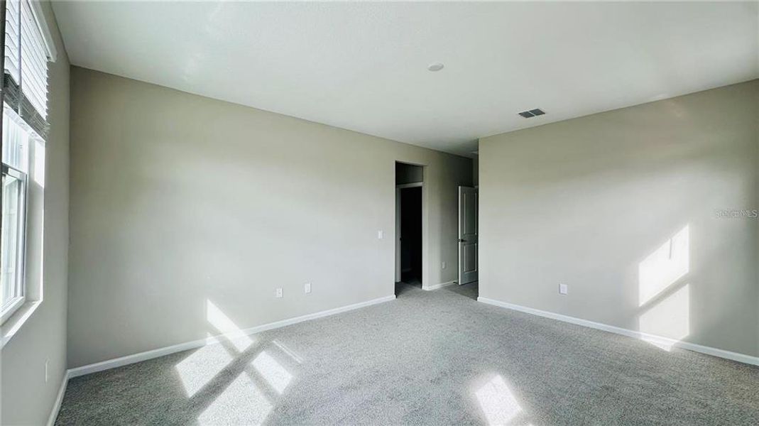 Spacious, unfurnished interior of a new home in , Kissimmee (Image 20). Spacious, unfurnished interior of a new home in , Kissimmee (Image 20).
