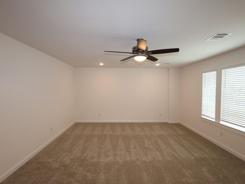 Spacious, unfurnished interior of a new home in Summerview, Fulshear (Image 19).