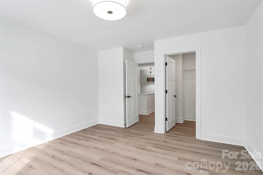 Spacious, unfurnished interior of a new home in , Mooresville (Image 29).