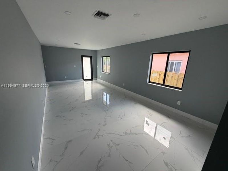 Image 27 of a home in .