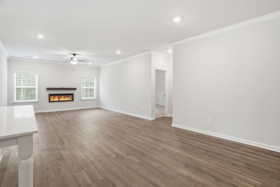 Representative unfurnished interior of a home built from the Magnolia Select M by McGuinn Homes in Broadway Lake, Anderson (Image 21).