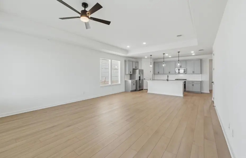Spacious, unfurnished interior of a new home in Kuempel Farms, Pflugerville (Image 40).