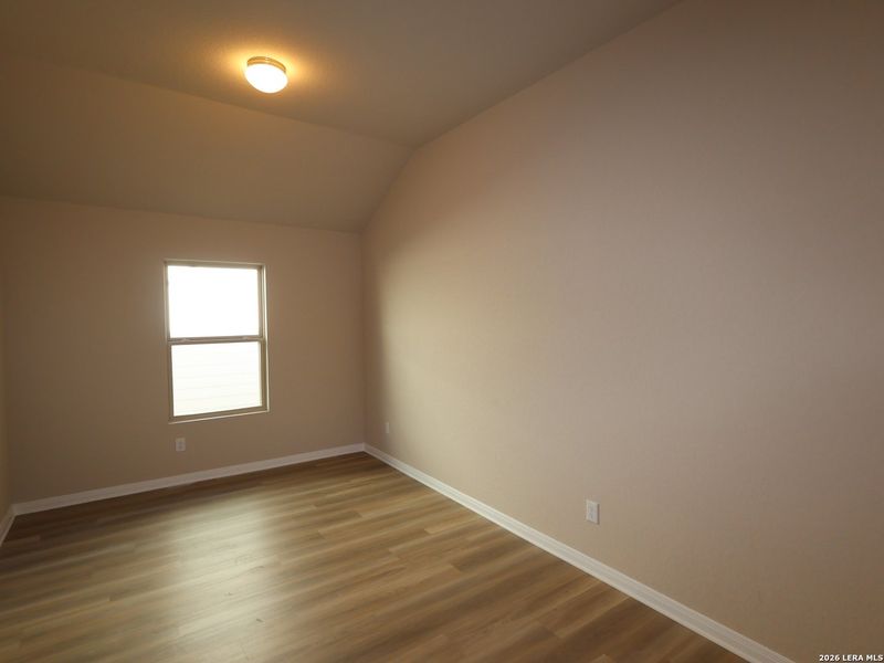 Spacious, unfurnished interior of a new home in Agave, San Antonio (Image 16).