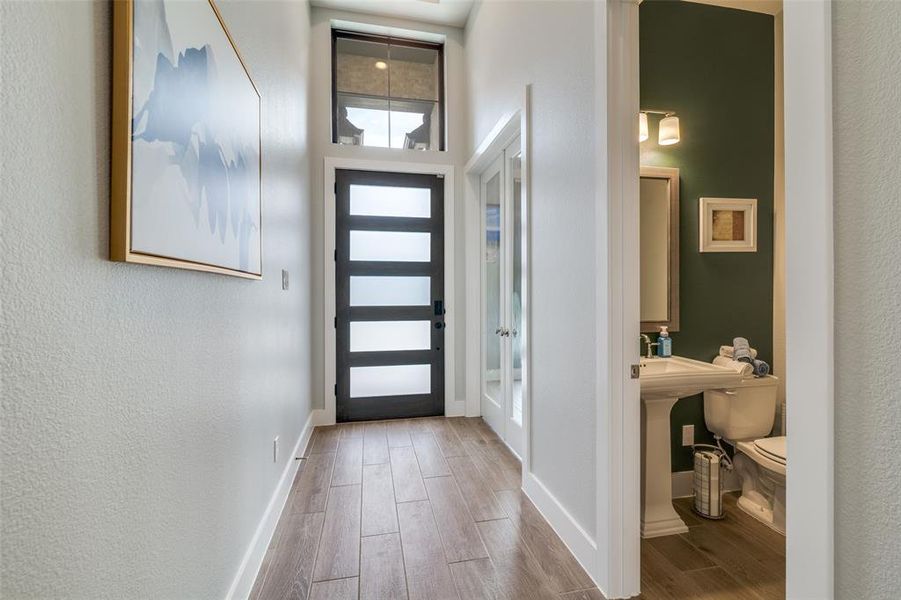 Furnished interior view inside a new home in Somerset Park, Rockwall (Image 14).