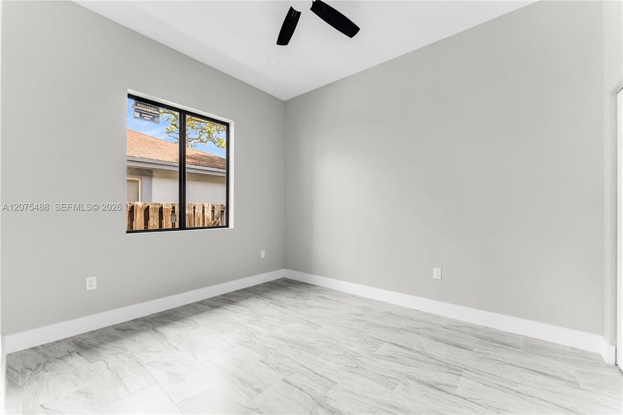Spacious, unfurnished interior of a new home in , Fort Lauderdale (Image 37).