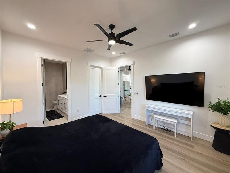 Furnished interior view inside a new home in , Port Charlotte (Image 49).