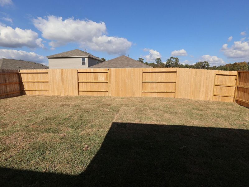 Exterior details and patio area of a home in Indian Springs, Crosby (Image 3).