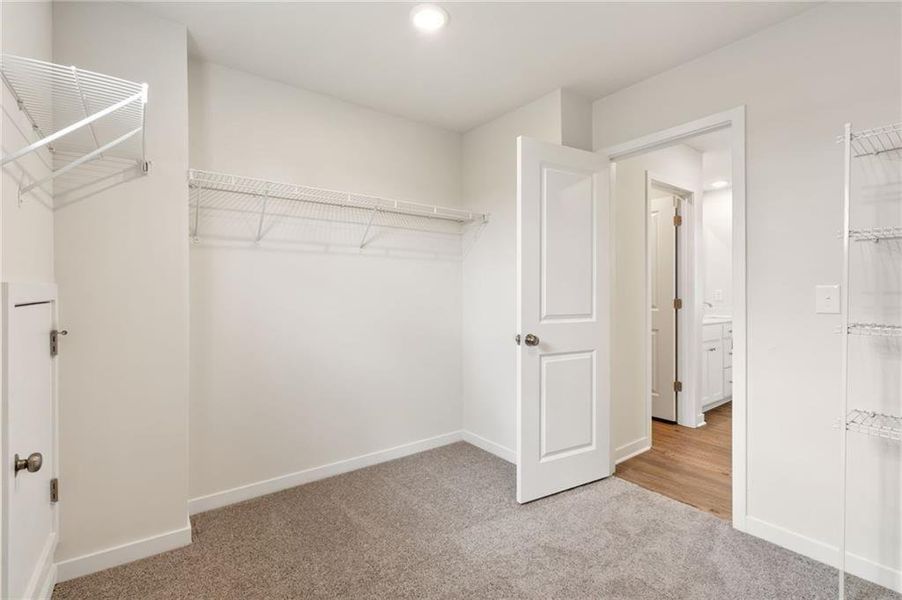 Spacious, unfurnished interior of a new home in Walker Grove, McDonough (Image 28).