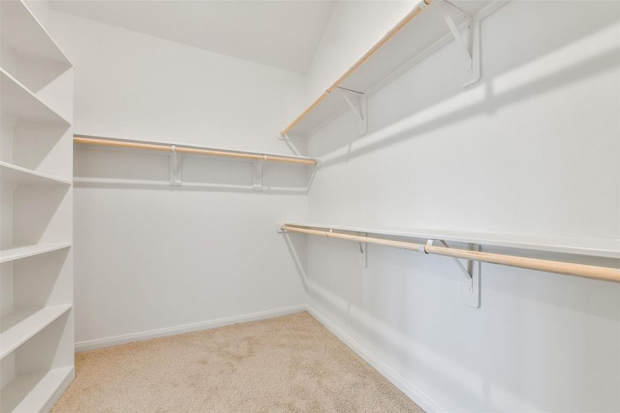 Spacious, unfurnished interior of a new home in King Oaks Village, Baytown (Image 20).