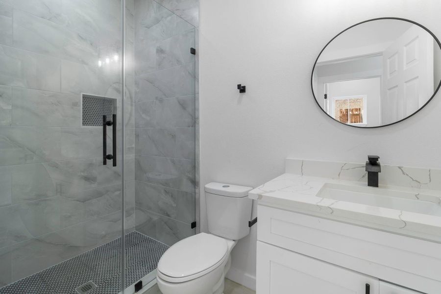 Furnished interior view inside a new home in , Onalaska (Image 11).