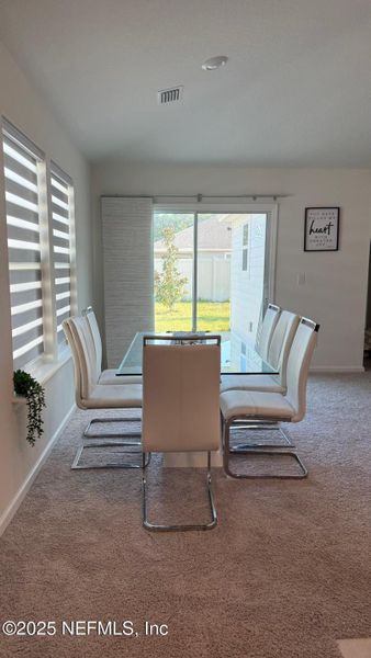 Image 10 of a home in .