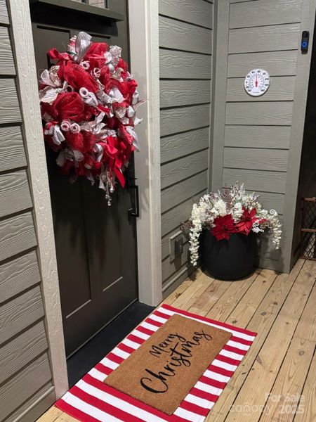 STEP INSIDE FOR CHRISTMAS CHEER