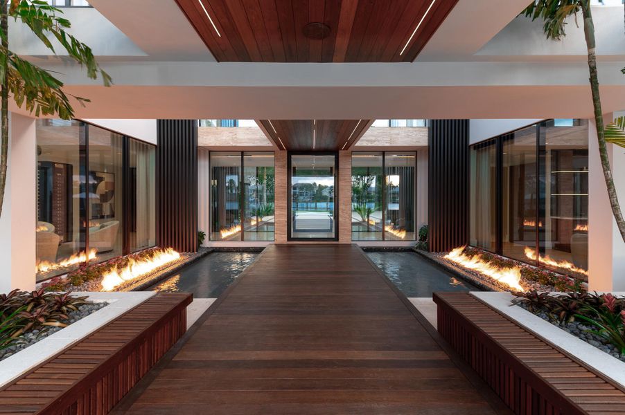 488 S Beach Rd, Jupiter Island, 33455-27